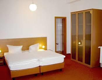 City Hotel Brema Zewnętrze zdjęcie